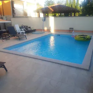 V , Poreč Kroatien